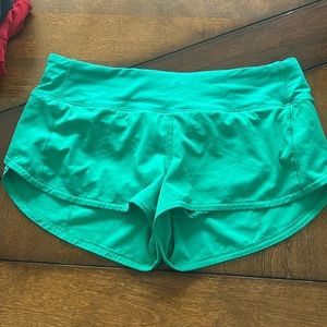 Lululemon speed ups 2.5 size 6